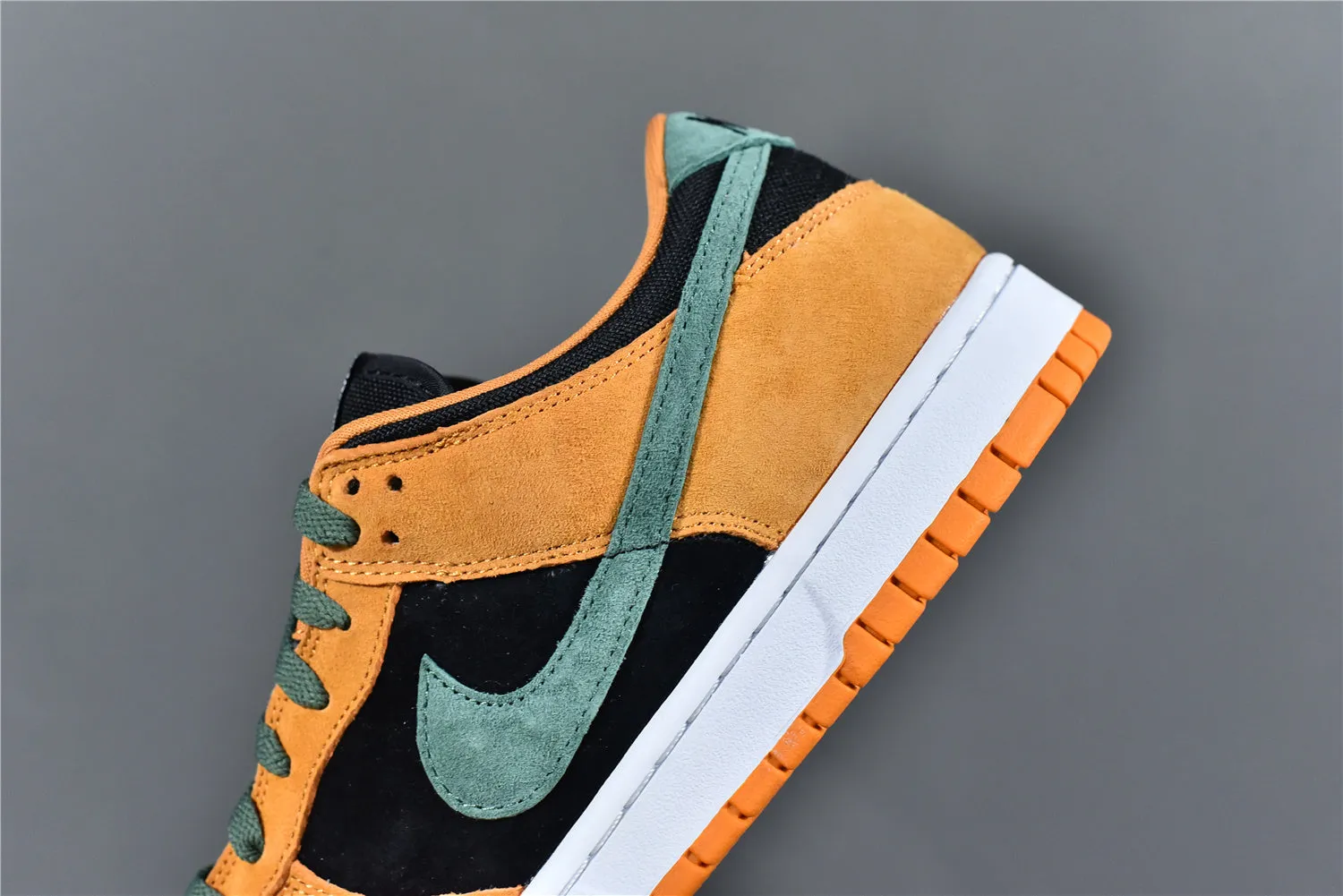 Dunk Low Ugly Duckling Pack Ceramic