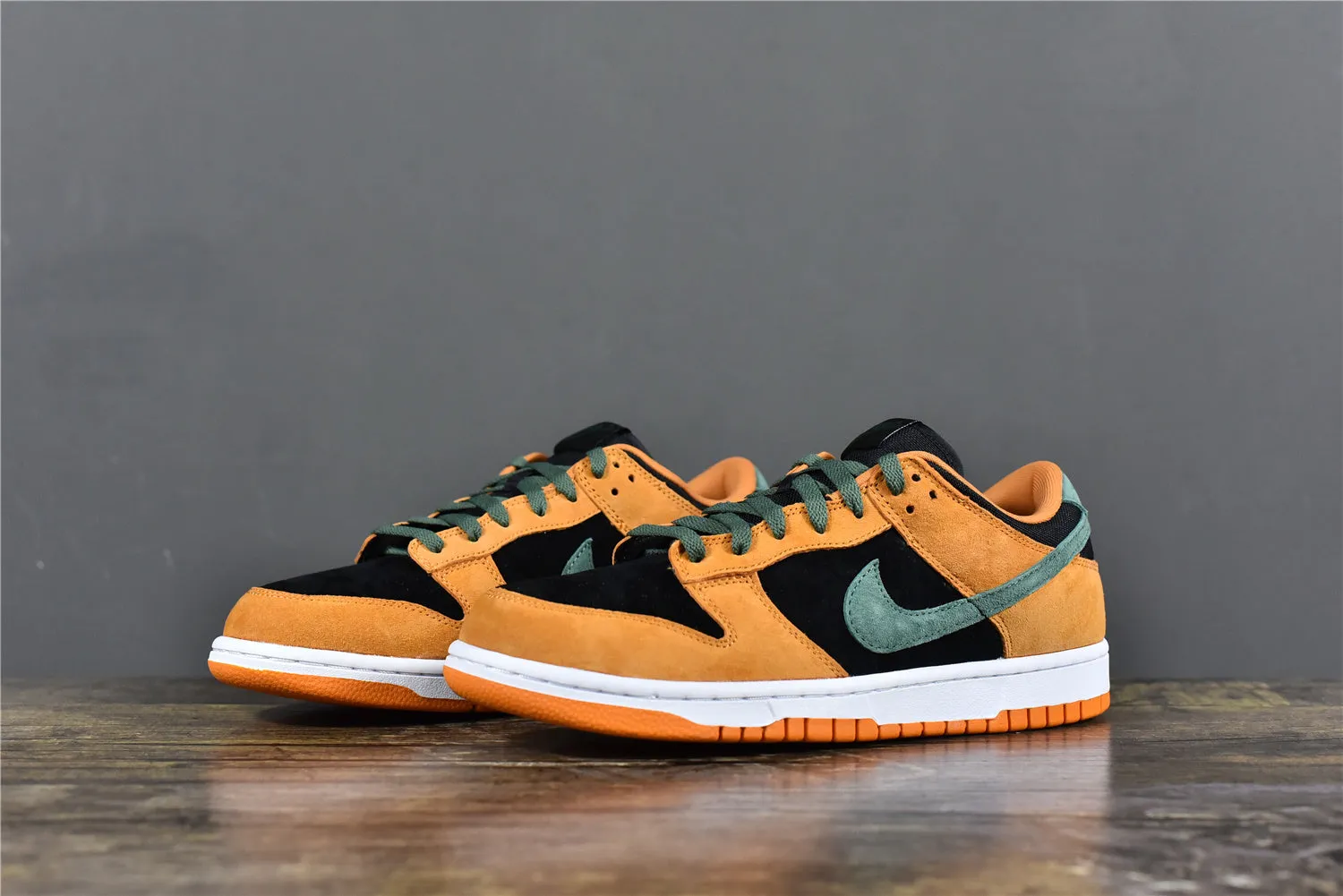 Dunk Low Ugly Duckling Pack Ceramic
